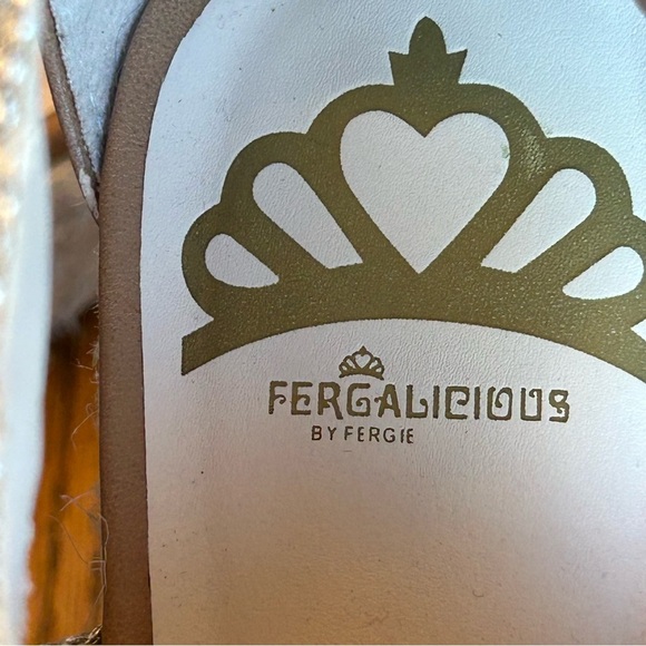 Fergalicious Gold Metallic Jute 4 1/4” Wedge Platform Heels Sandals Size 9 - Picture 6 of 12